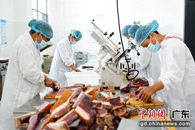 古村里的新車間 拼多多助力“舌尖上的諾鄧火腿”產(chǎn)業(yè)振興